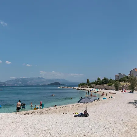 Modern In Slatine With Terrace Apartment Trogir