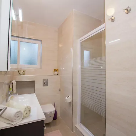 Modern In Slatine With Terrace Apartment *