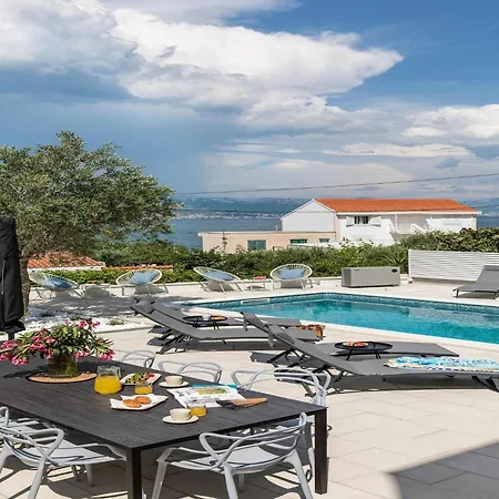 Modern In Slatine With Terrace *