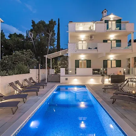 Apartment Modern In Slatine With Terrace Trogir