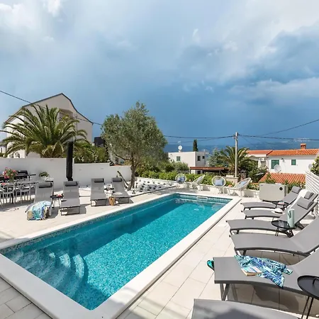 Modern In Slatine With Terrace *